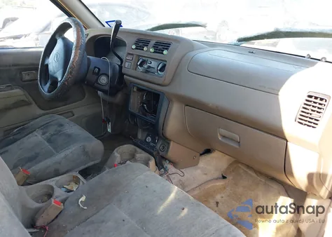 1998 Nissan Frontier Se/Xe z USA, uszkodzony, nr VIN 1N6DD26S3WC331301